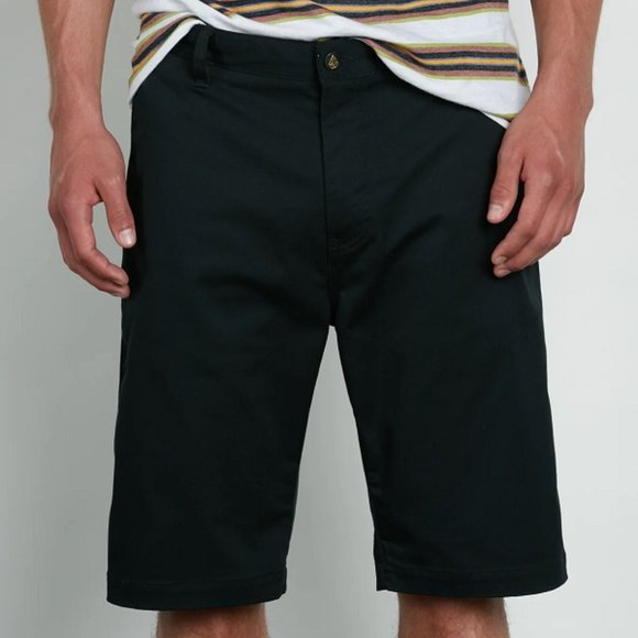 Volcom Other - NWT Volcom Vmonty Knee Length Chino Shorts Sz 38